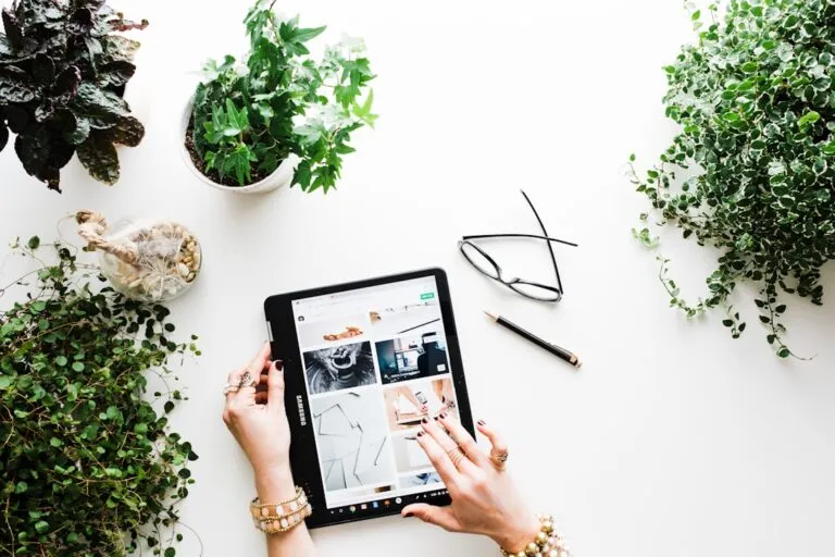 Photo Online Ads