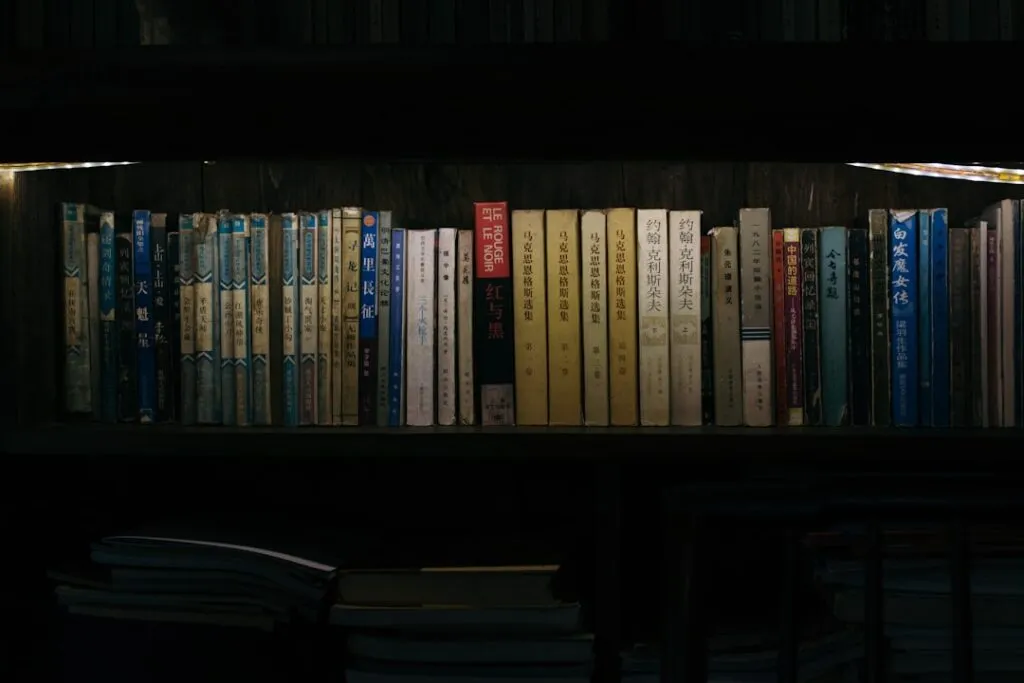 Photo Modular shelving
