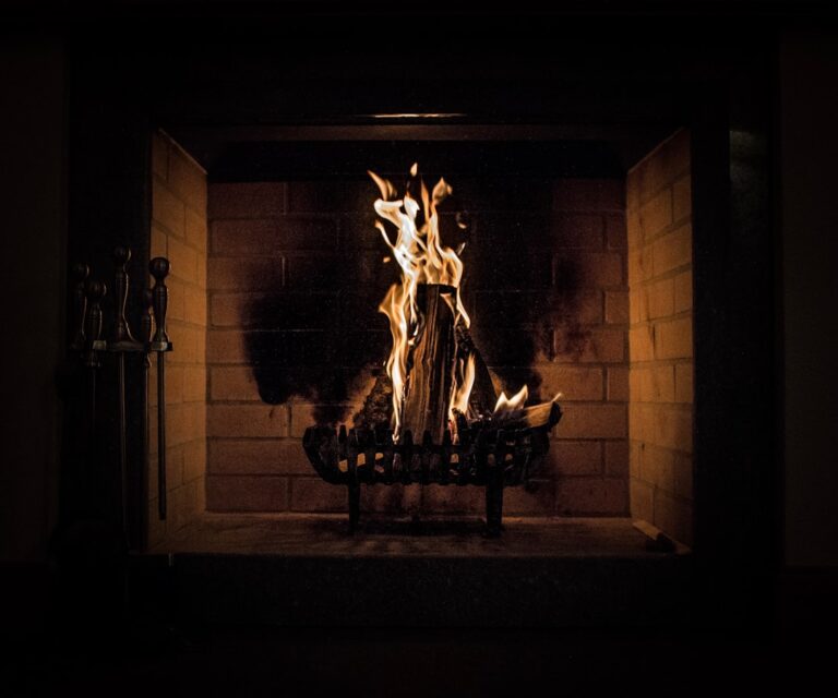 Photo Brick fireplace