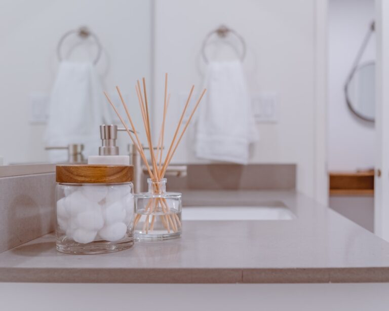 Photo Bathroom fixtures