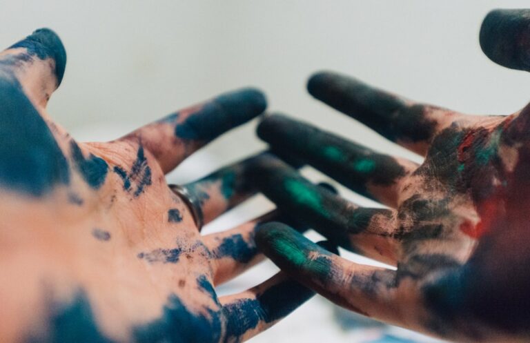 Photo Mold-resistant paint
