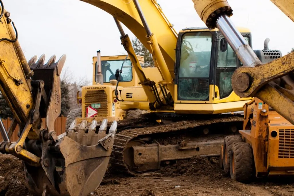 Optimizarea Proiectelor de Construcții prin Gestionarea Corectă a Utilajelor