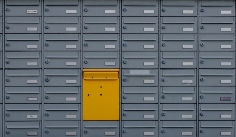 Photo efficient storage organization