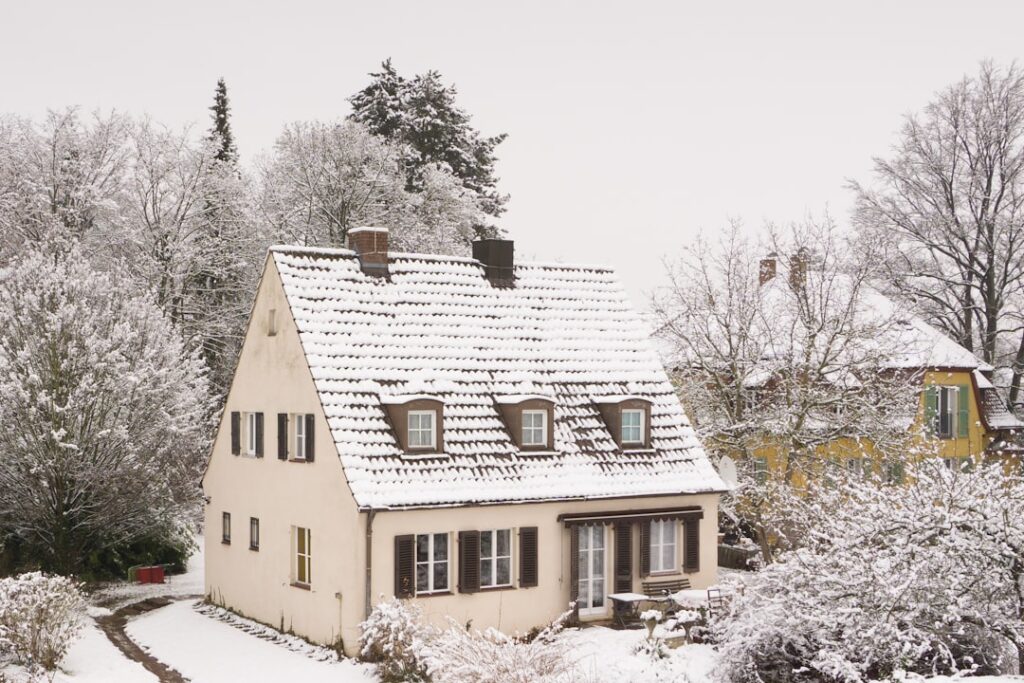 Photo decorating house seasonally