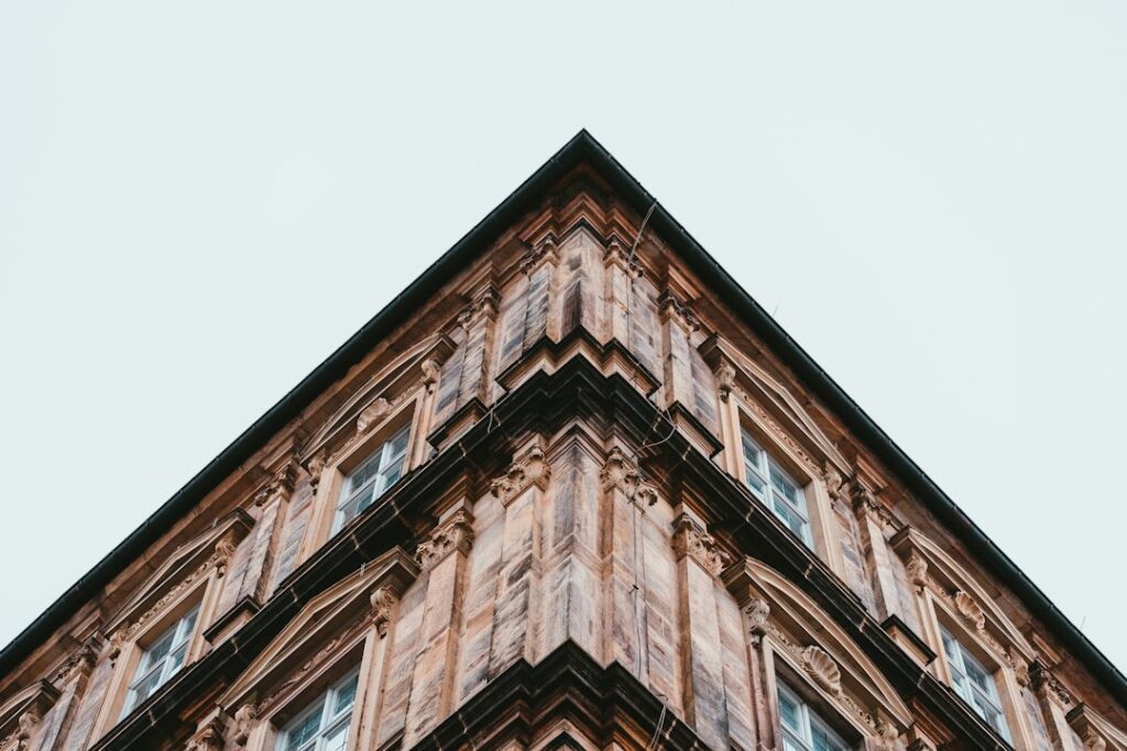Photo house corners