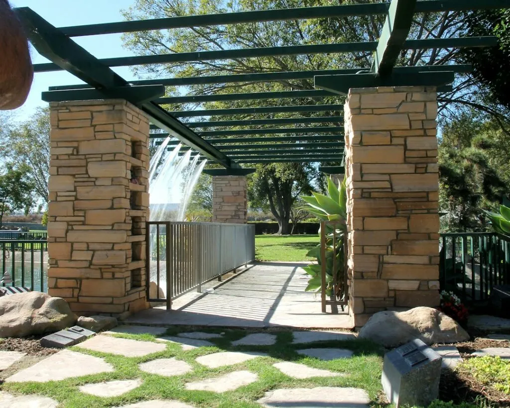 Photo covered patio year-round design